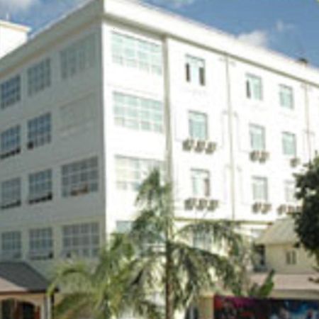 דאוויי Diamond Crown Hotel מראה חיצוני תמונה