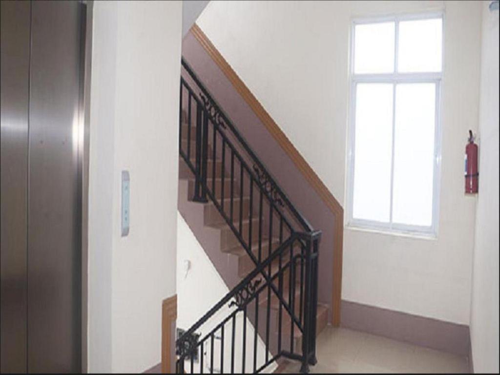 דאוויי Diamond Crown Hotel מראה חיצוני תמונה