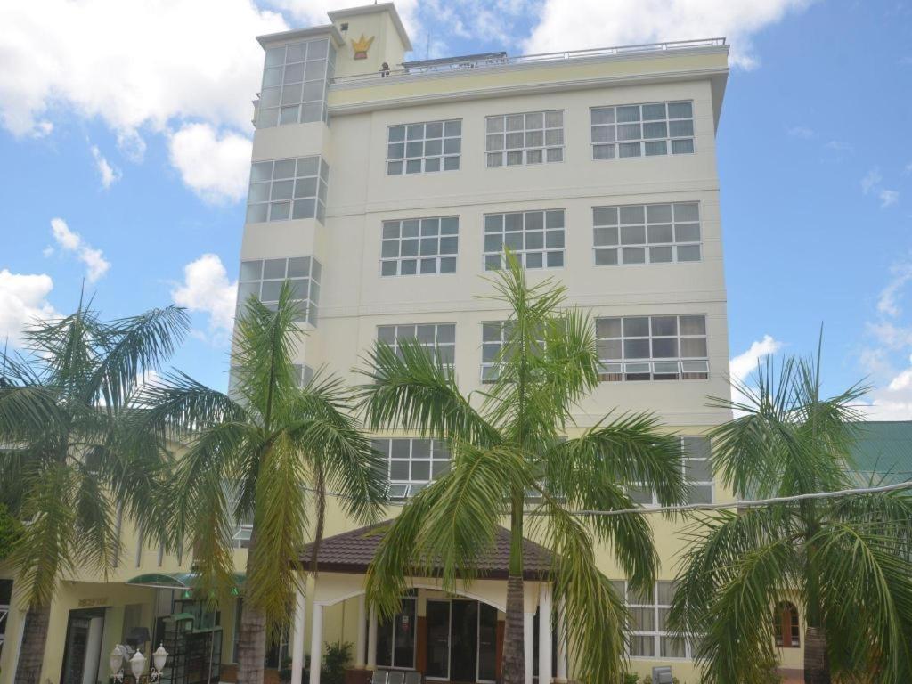 דאוויי Diamond Crown Hotel מראה חיצוני תמונה