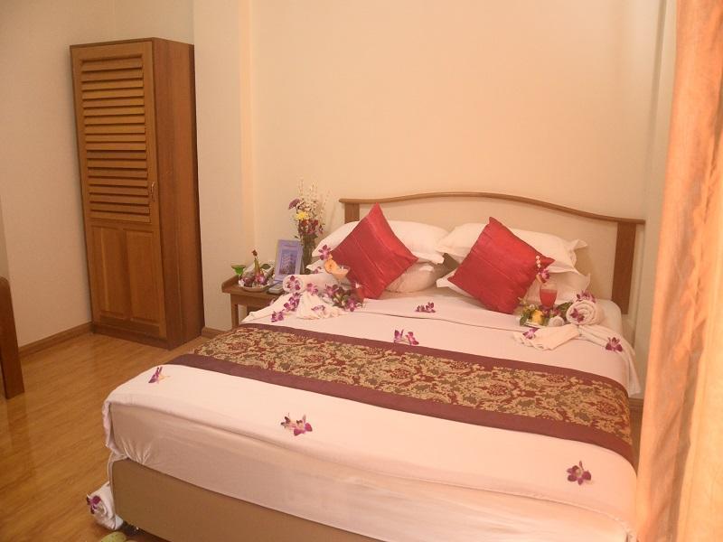 דאוויי Diamond Crown Hotel מראה חיצוני תמונה