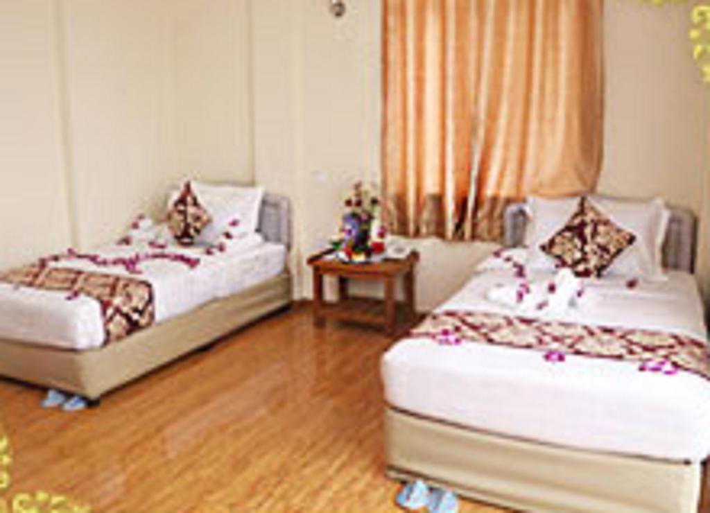 דאוויי Diamond Crown Hotel מראה חיצוני תמונה